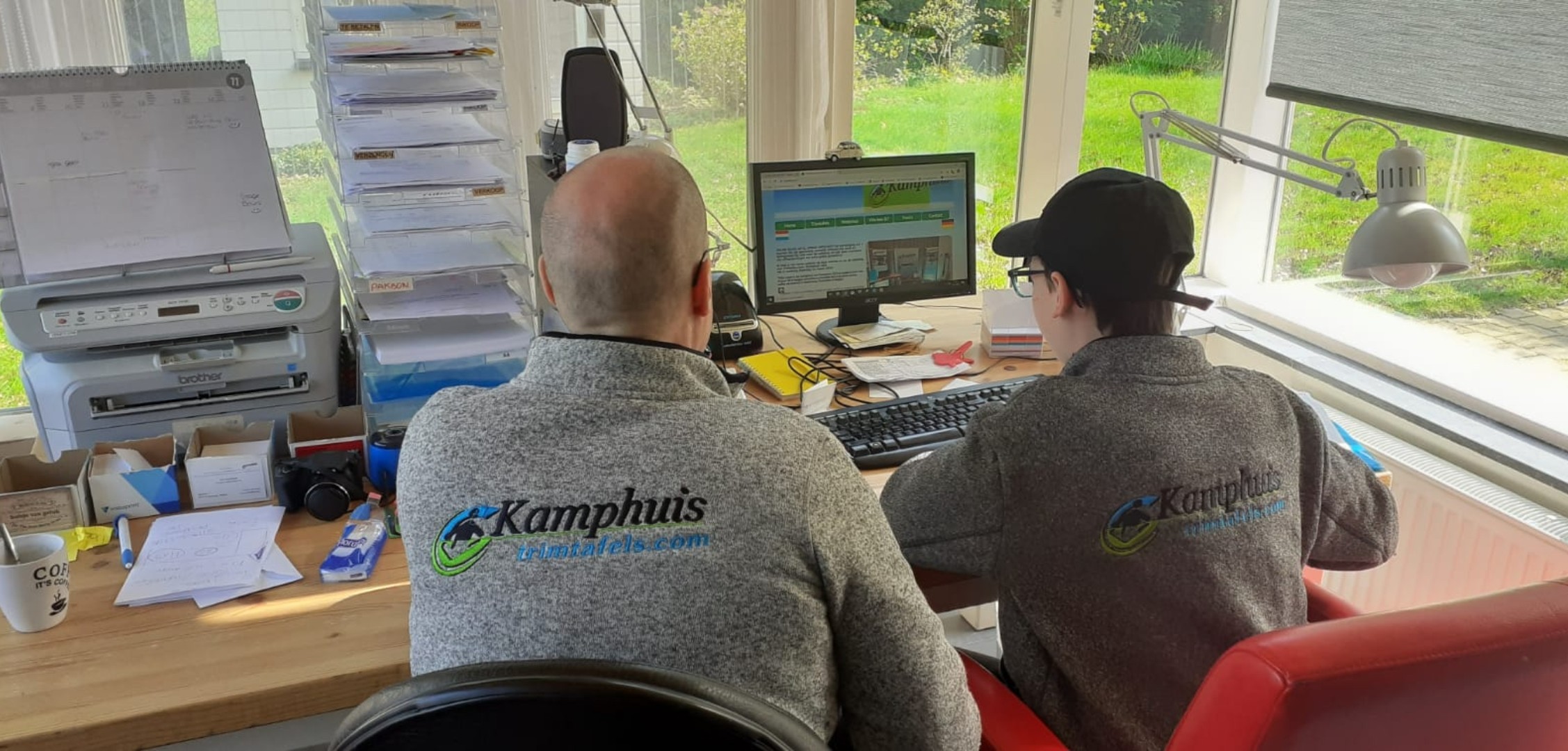 kamphuis aan het werk